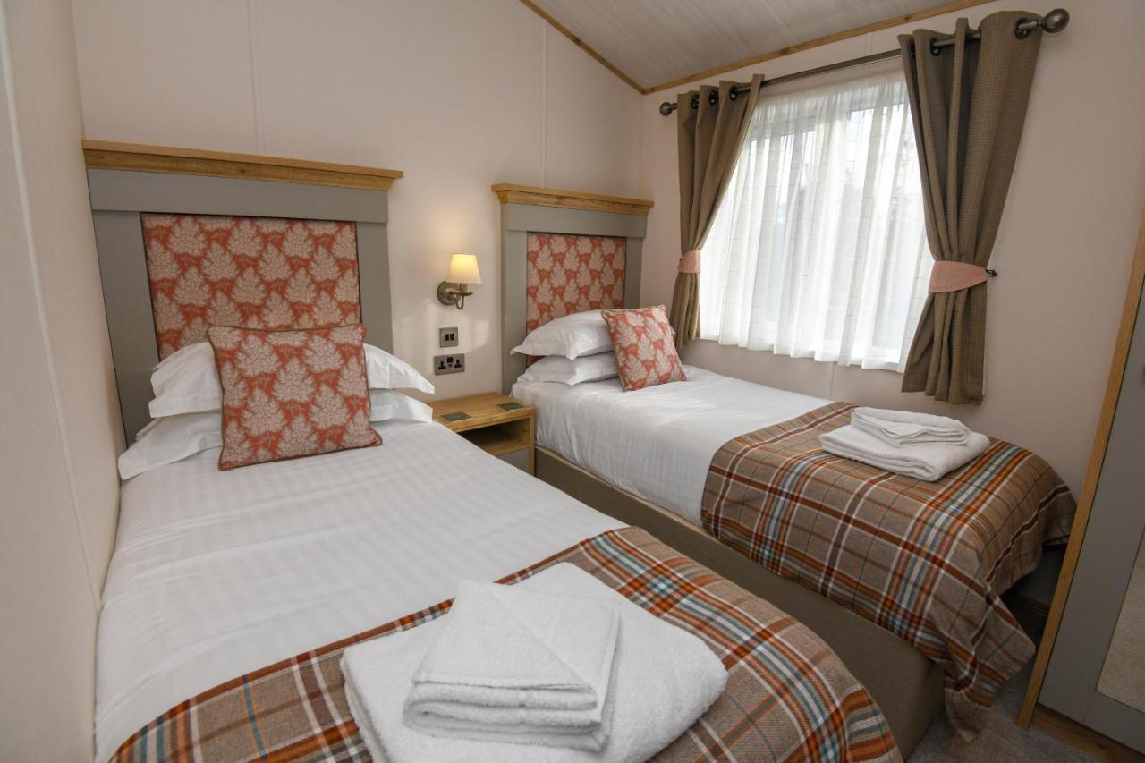 Lakewood Retreat Woodhall Spa Bagian luar foto