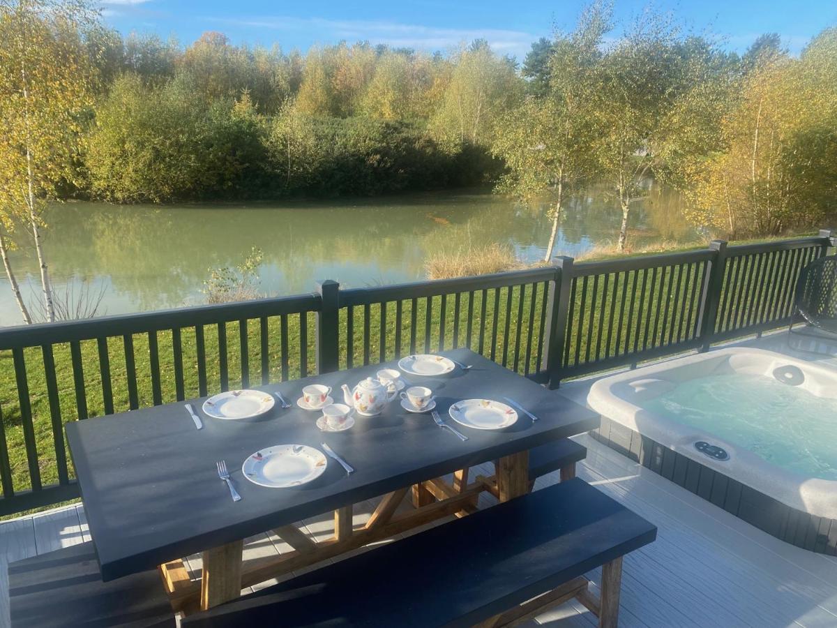 Lakewood Retreat Woodhall Spa Bagian luar foto