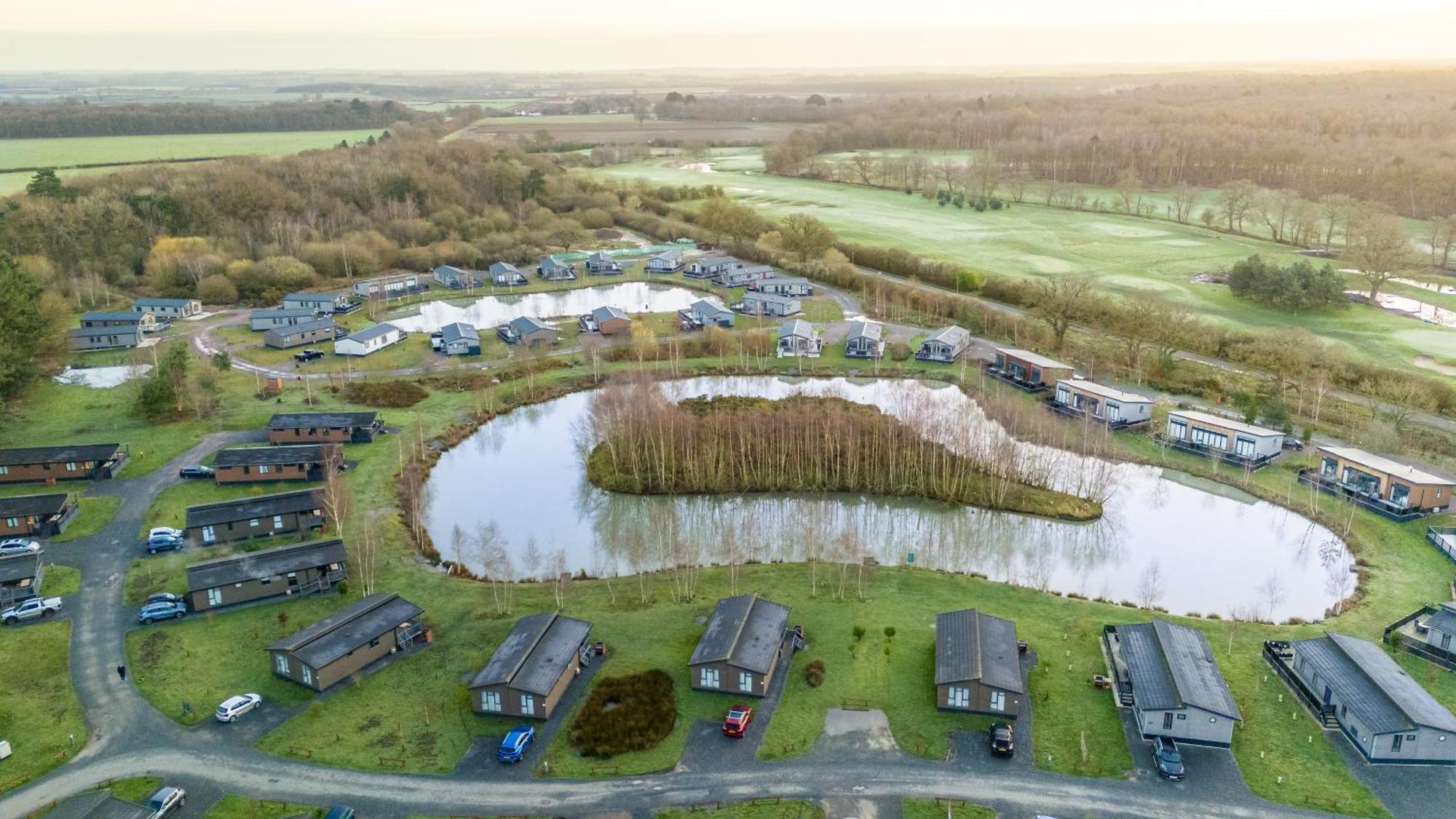 Lakewood Retreat Woodhall Spa Bagian luar foto